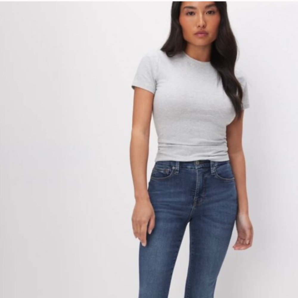 NWT GOOD AMERICAN PETITE FLARE JEANS Blue 004 10/30